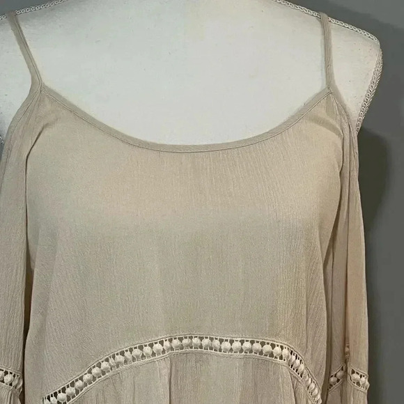 Umgee beige size L cold shoulder mini dress EUC - Picture 11 of 11